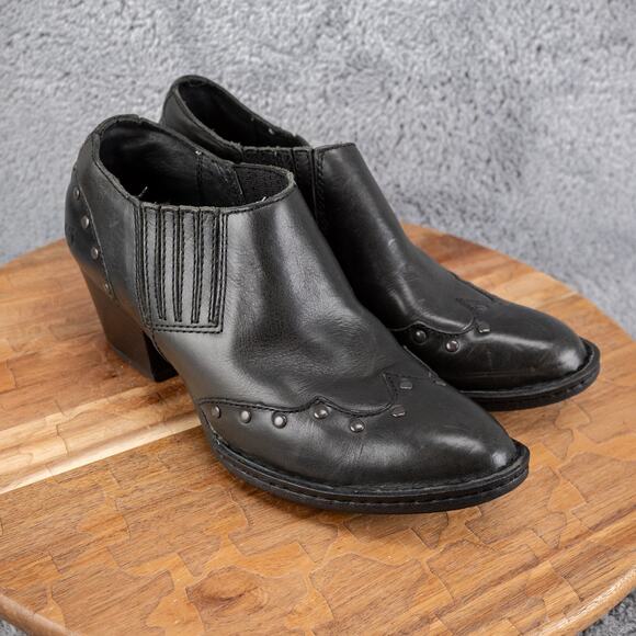 Born Tour Black Leather Western Ankle Booties Womens Size 8 M Pull on Chelsea - Picture 1 of 8